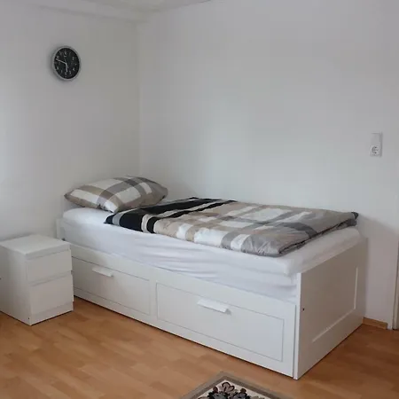 Apartment Ferien- Und Monteurwohnung Julia Moerlenbach