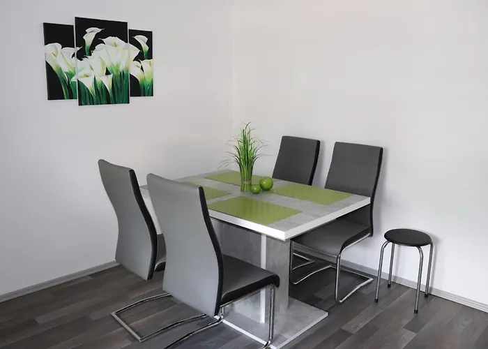 Ferien- Und Monteurwohnung Julia Apartamento